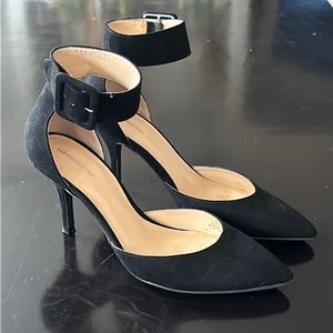 Liz Claiborne Black 3” Heels size 6